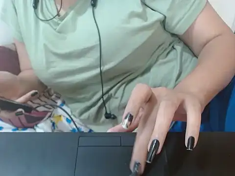 Snapshot of Nataliya_Singh chatting on 02-19-26, 03:14 Nataliya Singh online show from 02-19-26, 03:14