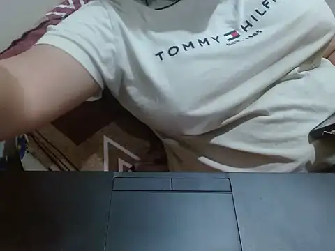 Snapshot of Nataliya_Singh chatting on 02-27-26, 01:39 Nataliya Singh online show from 02-27-26, 01:39