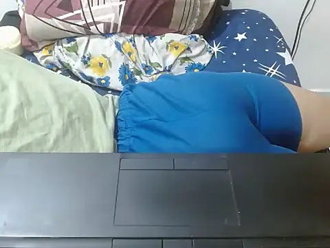 Snapshot of Nataliya_Singh chatting on 02-17-26, 01:03 Nataliya Singh online show from 02-17-26, 01:03