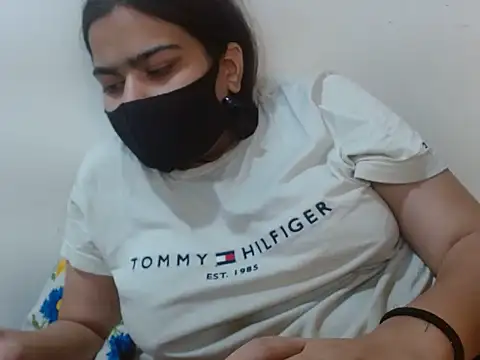 Snapshot of Nataliya_Singh chatting on 03-02-26, 07:15 Nataliya Singh online show from 03-02-26, 07:15