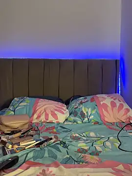 AYTANA CORBERO online show from 10-17-25, 07:59