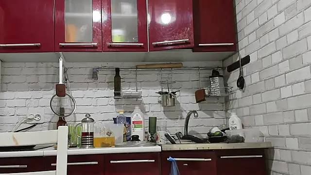 WonderConnie1 online show from 10-18-25, 06:10