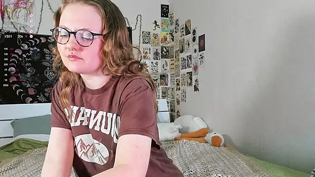 WonderConnie1 online show from 11-16-25, 08:30