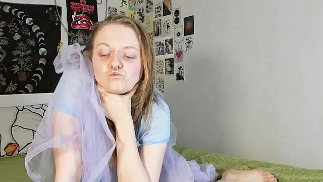 WonderConnie1 online show from 09-14-25, 03:34