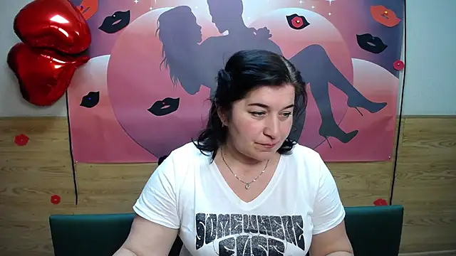 Snapshot of BridjetTur chatting on 09-11-25, 11:32 BridjetTur online show from 09-11-25, 11:32