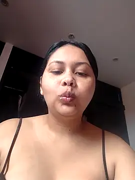 Alessandraa- online show from 05-14-26, 03:53
