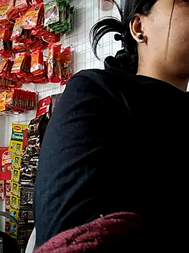 Alessandraa- online show from 10-25-25, 04:18