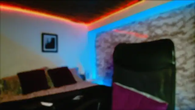 Snapshot of Gabbysweet0 chatting on 10-18-25, 01:51 Gabbysweet0 online show from 10-18-25, 01:51