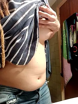 Ebtessamcachonda online show from 10-27-25, 03:46