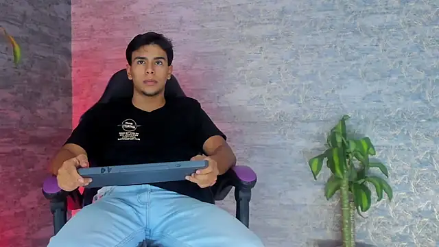 CHR58  online show from 09-21-25, 03:00