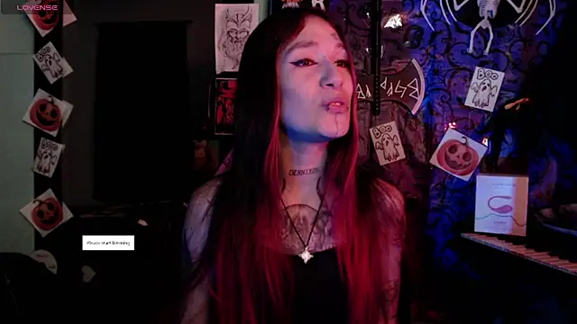 lilithword online show from 10-18-25, 01:13