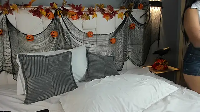 ScarletStarr online show from 10-25-25, 03:49