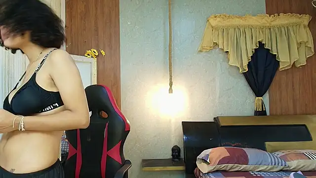 miss leidy  online show from 03-28-26, 01:50