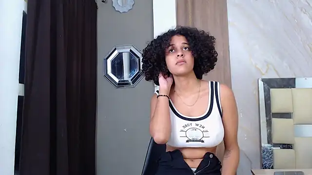 miss leidy  online show from 04-09-26, 06:19