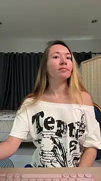 Snapshot of PocketElsa chatting on 03-14-26, 12:49 PocketElsa online show from 03-14-26, 12:49