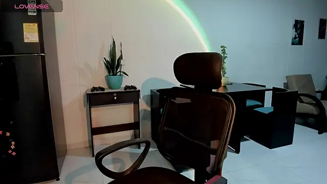 alice coopperx online show from 03-19-26, 07:41