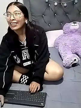 Megan Darcy online show from 03-04-26, 06:10