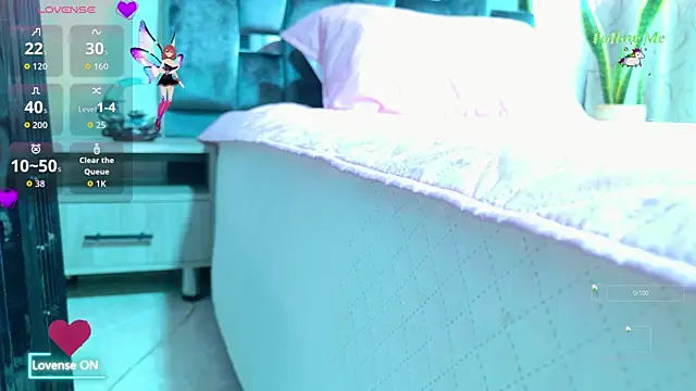 Luna sophya online show from 10-25-25, 07:36