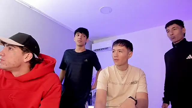 Handsomeboyss19 online show from 06-03-26, 08:13