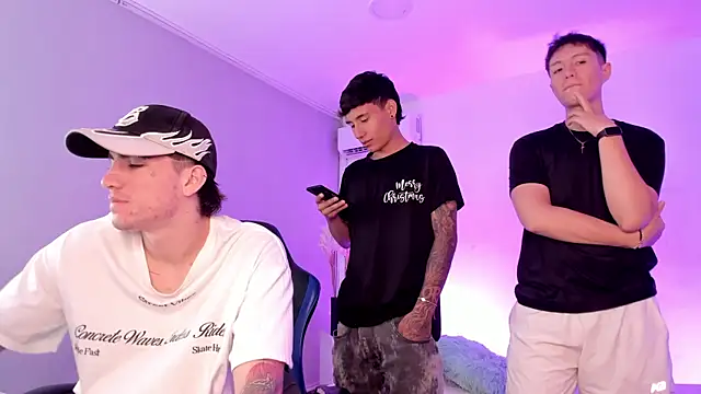 Handsomeboyss19 online show from 06-19-26, 12:55