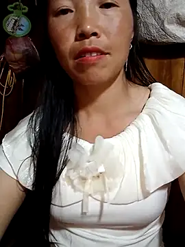 Snapshot of hera-00 chatting on 10-12-25, 01:23 hera-00 online show from 10-12-25, 01:23