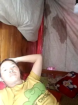 Snapshot of hera-00 chatting on 10-13-25, 06:48 hera-00 online show from 10-13-25, 06:48