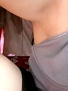 Snapshot of hera-00 chatting on 10-18-25, 07:21 hera-00 online show from 10-18-25, 07:21