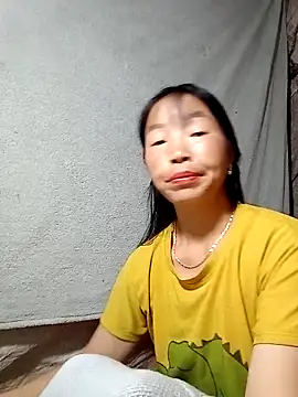 Snapshot of hera-00 chatting on 09-13-25, 10:32 hera-00 online show from 09-13-25, 10:32