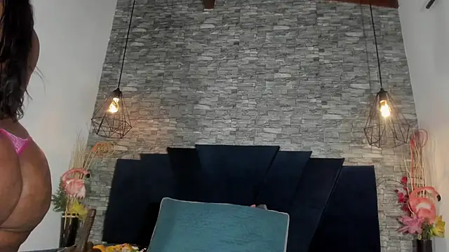 Emily Brown18 online show from 11-22-25, 11:25