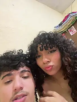 Casal-foda braba online show from 07-12-26, 10:49