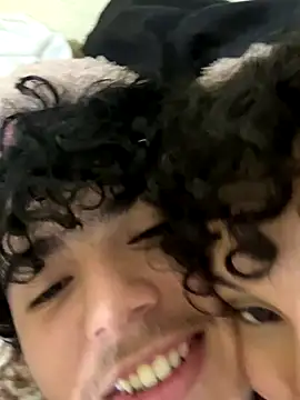 Casal-foda braba online show from 10-04-25, 12:56
