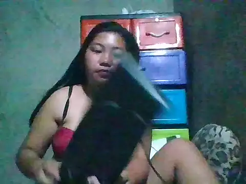 nikki zapphire online show from 04-14-26, 12:43