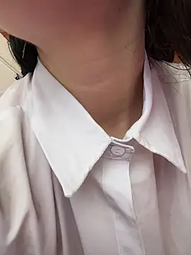 Mia salinass online show from 02-26-26, 05:46