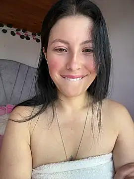 Mia salinass online show from 05-05-26, 07:28