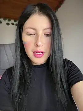 Mia salinass online show from 06-30-26, 06:08