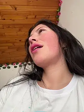 Mia salinass online show from 03-06-26, 06:14