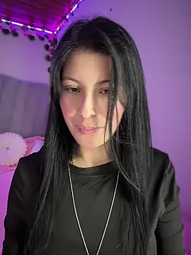Mia salinass online show from 05-02-26, 03:56