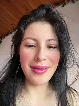 Mia salinass online show from 05-12-26, 07:09