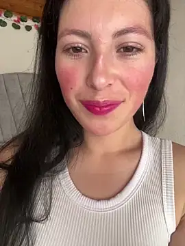 Mia salinass online show from 09-23-25, 05:09