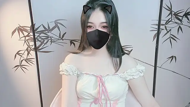 Sparkly Candy online show from 11-13-25, 02:37