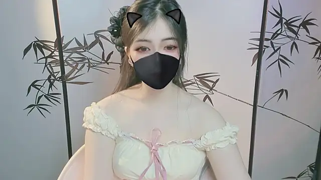 Sparkly Candy online show from 10-19-25, 03:04