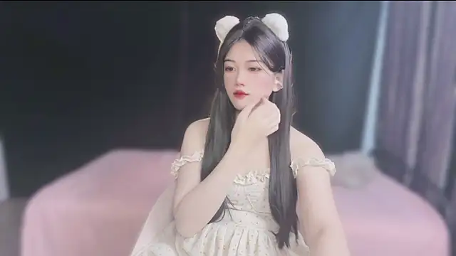 Sparkly Candy online show from 09-18-25, 02:25