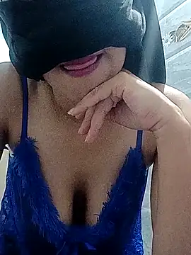 salma14 online show from 09-26-25, 01:29