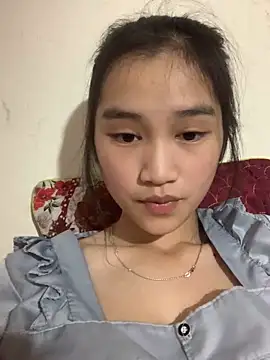 -Lie-06 online show from 12-04-25, 08:02