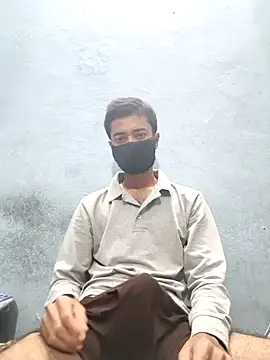 Snapshot of GirlsCrush_ chatting on 10-29-25, 07:13 GirlsCrush online show from 10-29-25, 07:13