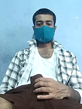 Snapshot of GirlsCrush_ chatting on 09-26-25, 08:32 GirlsCrush online show from 09-26-25, 08:32