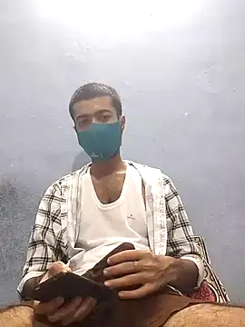 Snapshot of GirlsCrush_ chatting on 09-24-25, 05:52 GirlsCrush online show from 09-24-25, 05:52