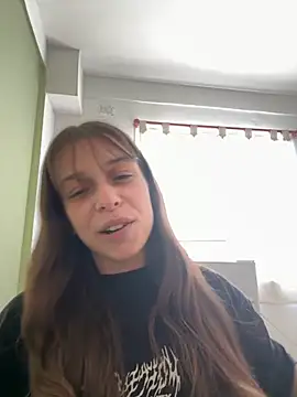 Snapshot of LittleJulietta chatting on 09-16-25, 06:31 LittleJulietta online show from 09-16-25, 06:31