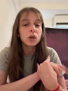 Snapshot of LittleJulietta chatting on 09-09-25, 06:06 LittleJulietta online show from 09-09-25, 06:06