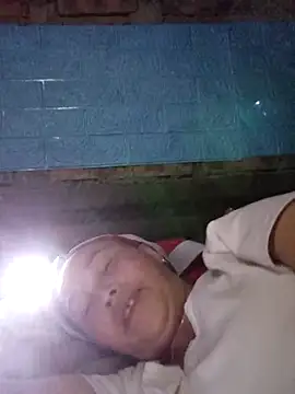 me-cute online show from 12-18-25, 02:10